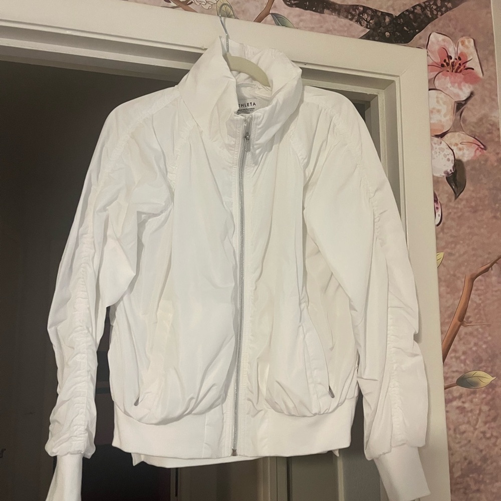 Athleta Women's White Puffer Jacket